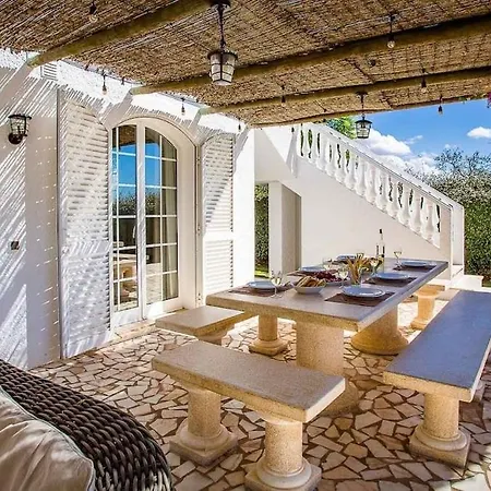 Willa Private With Beautiful Gardens *
